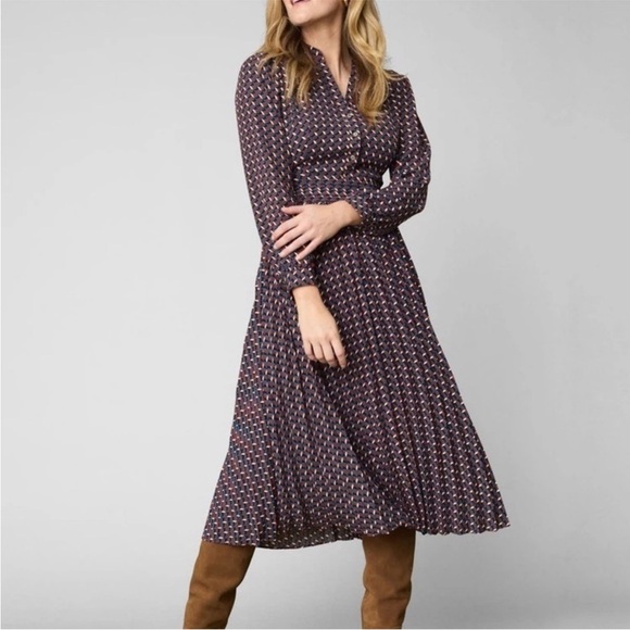 UNTUCKit Dresses & Skirts - UNTUCKit Navy Patterned Midi Dress
